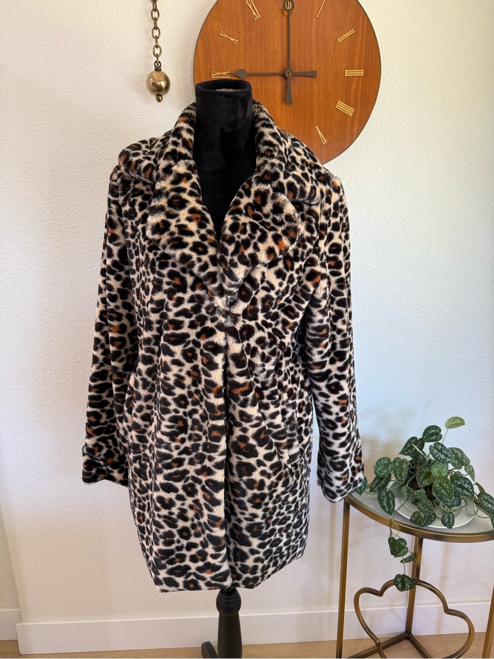 CoffeeShop NY Leopard Print Faux Fur Coat Shawl Collar Jacket Medium